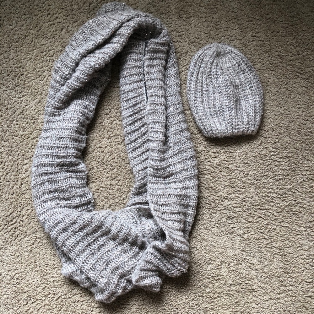 H&M Scarf and Hat matching set